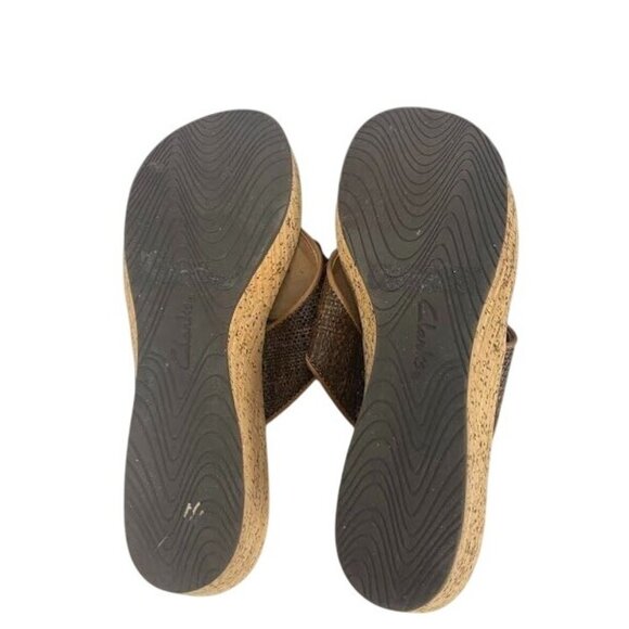 Clarks Brown Mimmey‎  Clair Flower Accented Wedge Sandals Women\'s 11M.